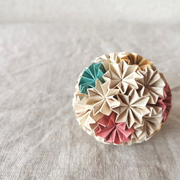 【特集掲載】【WEBメディア掲載】Kusudama * 折り紙 くす玉・ナチュラル和モダン・ ひな祭り  飾り