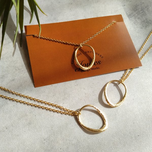 再販×3 Hazel  マットゴールド歪みリング ステンレス ロングネックレス / ゴールド