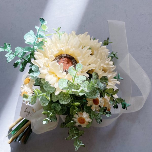 【white himawari bouquet】ホワイト　ひまわり　ブーケ