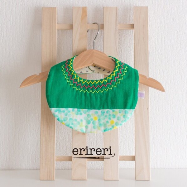 stitch bib☆green pepper