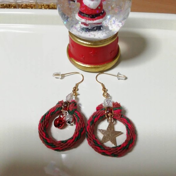 【Xmasリース】くみひもピアス