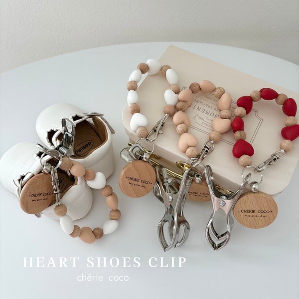 【新作】Heart shoes clip❤️ シューズクリップ 名入れ ベビーカーグッズ 出産祝い 1歳プレゼント