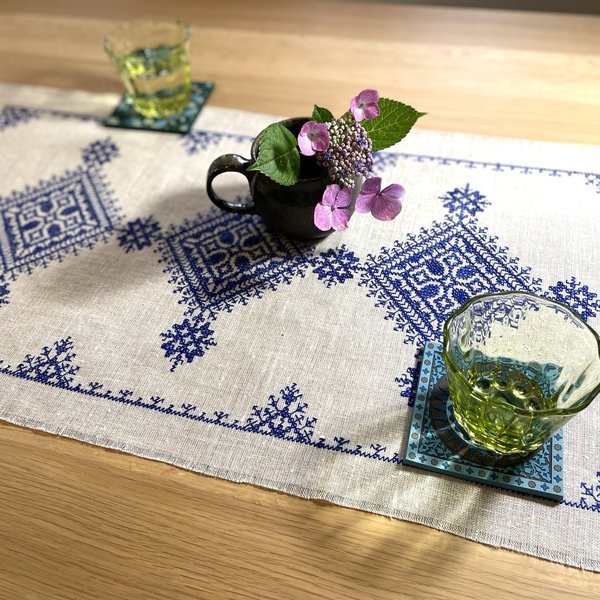 モロッコ刺繍　テーブルマット