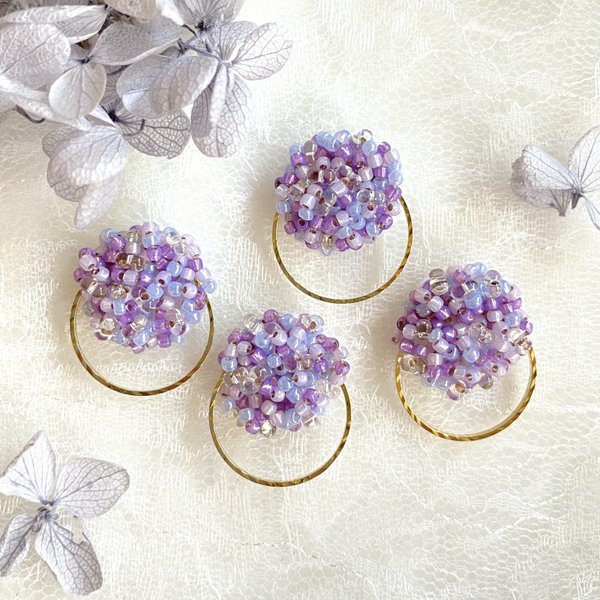 紫陽花 ビーズ刺繍イヤリング／ピアス