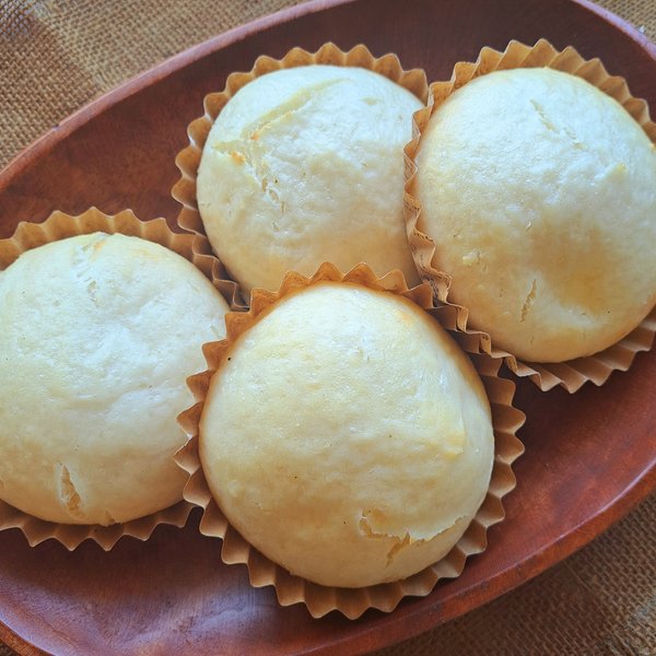 北海道産レアチーズ　クリームパン