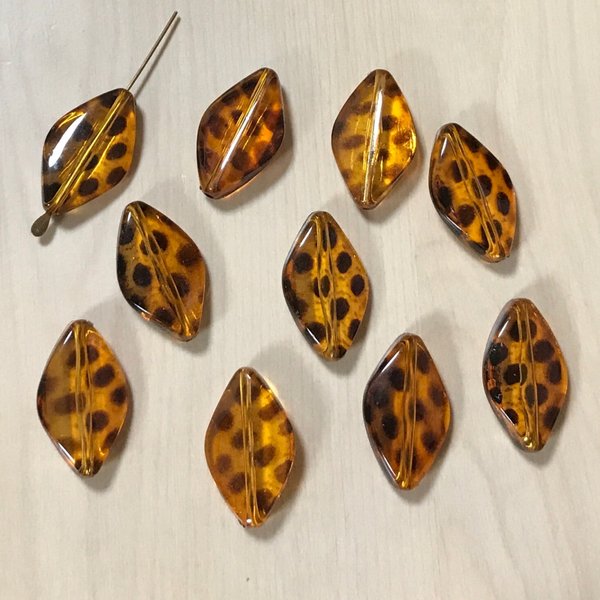 BROWN DIAMOND OVAL DOT ACRYLIC BEADS 