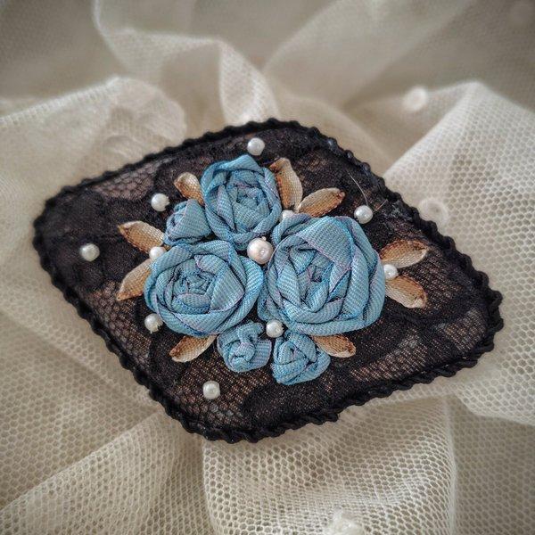 リボン刺繍*アンティークレース*薔薇*ブローチ*b