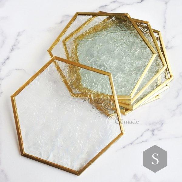 【1枚】レトロガラスのディスプレイ台（S)　六角形ゴールド　コースター　撮影小物　フローラガラス