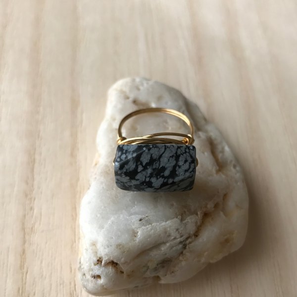 黒曜石 指輪 リングのハンドメイド 手作り通販 Minne 日本最大級のハンドメイドサイト