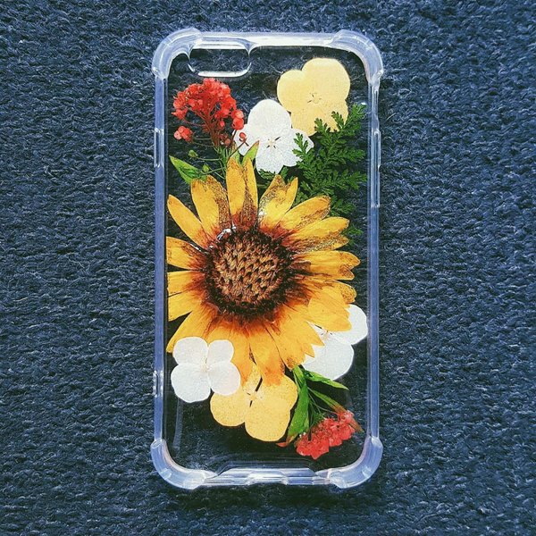 iPhoneケース~サンセット~本物のお花 by Kamila’s 4am art