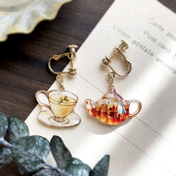 milktea earring｜ミルクティーポット＆ティーカップイヤリング・ピアス〔紅茶シリーズ〕