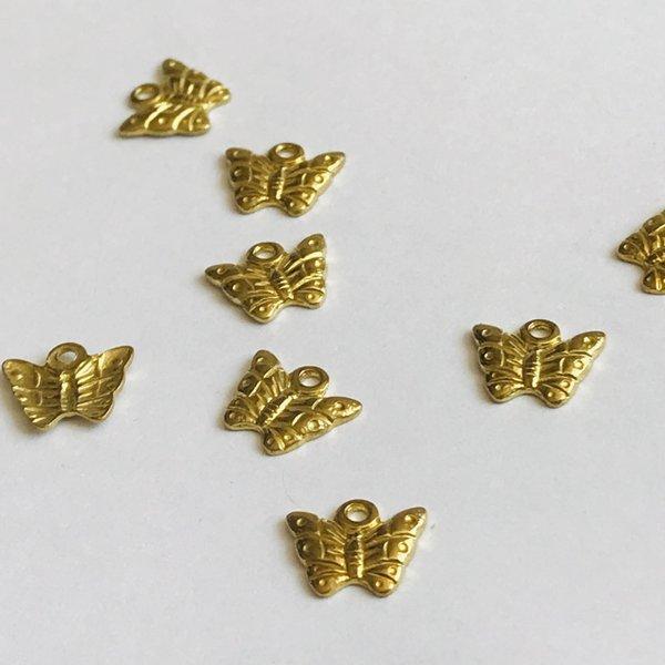 12個　真鍮無垢ちいさーい蝶のチャーム