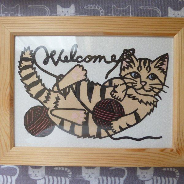 ねこちゃんと毛糸　ｗｅｌｃｏｍｅの切り絵（２Ｌ判）