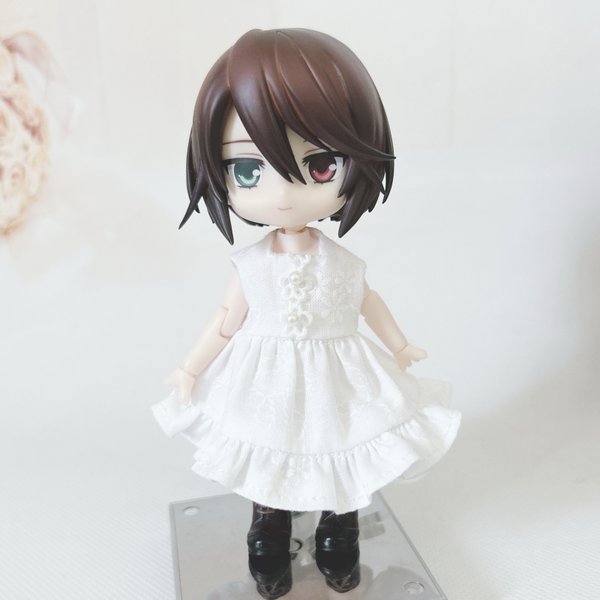 ホワイトワンピース刺繍風プリント柄【ねんどろいど/オビツ11】