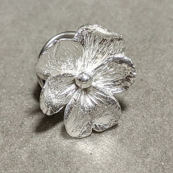 純銀製　お花のブローチ/ピンバッジ パンジー/ビオラ　silver1000 silver999