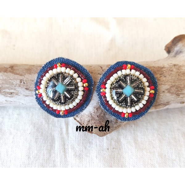 再販♡NativeAmericanコンチョ風ビーズ刺繍ピアス