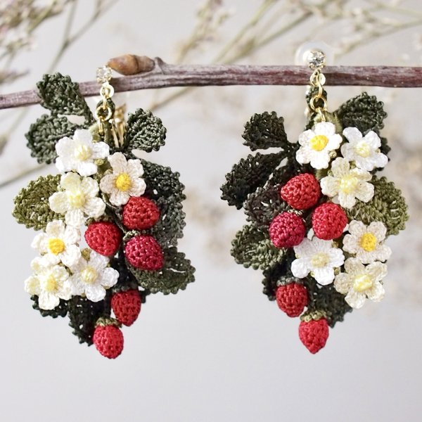 strawberry【Earrings】／いちごの耳飾り