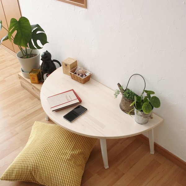 ホワイトカラーの半円テーブル(ミニテーブル)：幅90~91cm×最大の奥行45cm