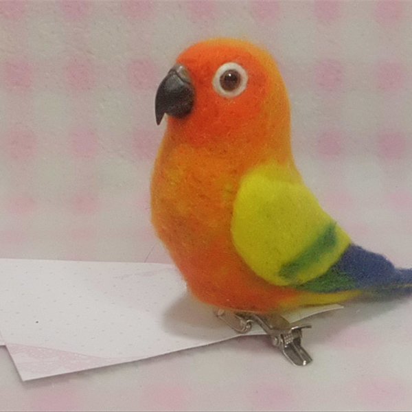 コガネメキシコインコ mini♪☆マグネット/ブローチ どちらか選択   羊毛フェルト 鳥のオブジェ リアルバード 受注制作