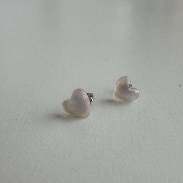 Heart glitter earrings