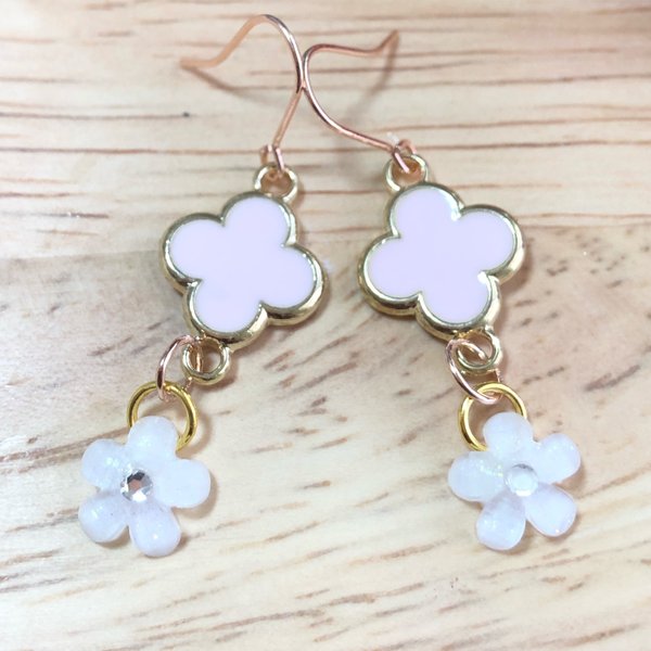 🎀🌺花のピアス🎀🌺