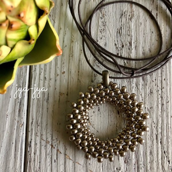 【新色】circle beads necklace - 燻しシルバー Φ4.8cm