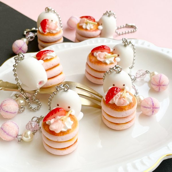 【送料込】桜とイチゴのパンケーキとおばけマシュマロのボールチェーン