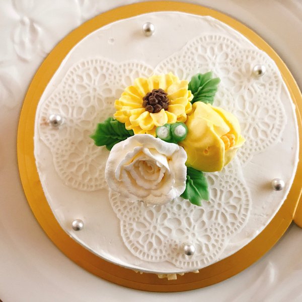 黄色いお花のケーキ