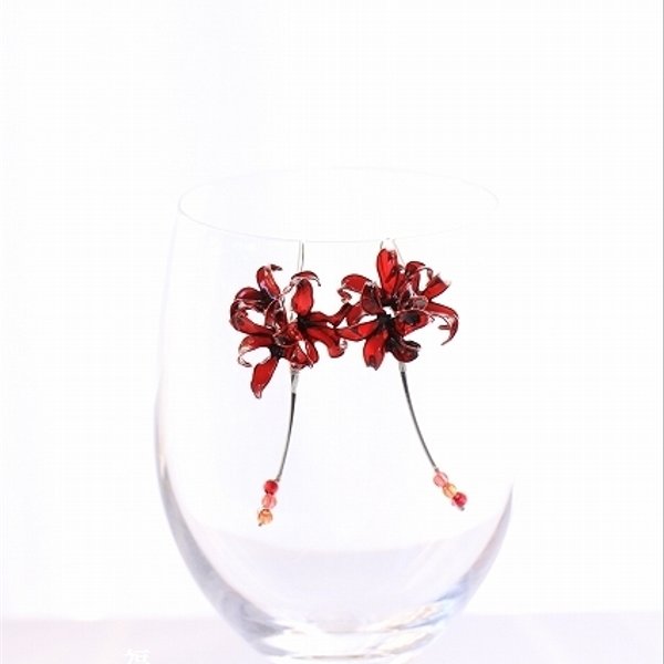 彼岸花  曼珠沙華 ピアス（イヤリング） red spider lily  ディップアート和装 ワイヤーアクセサリー ウェディング