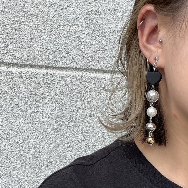 【再販】black heart × mix color ♡ long  pierce/earring