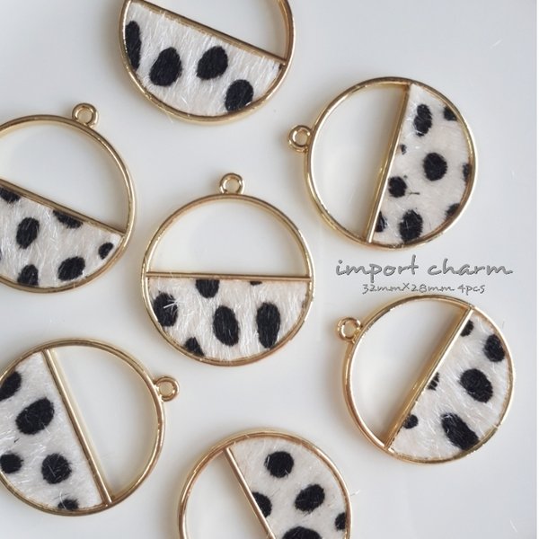 import charm  dalmatian  4pcs【Ch-148wh】