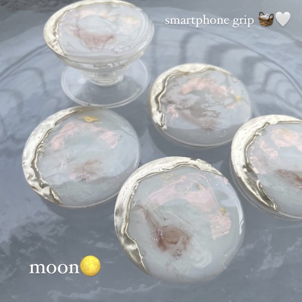 \ 7度目の再販start /                                                   moon🌕ニュアンススマホグリップ♡ポップアップソケット♡