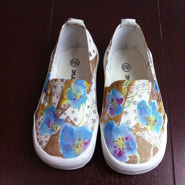 花と雨の靴