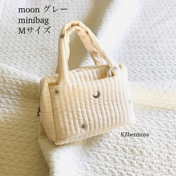  Mサイズ　moonグレー　minibag  受注制作　ヌビバッグ　ミニバッグ　おむつポーチ　マザーズバッグ　月