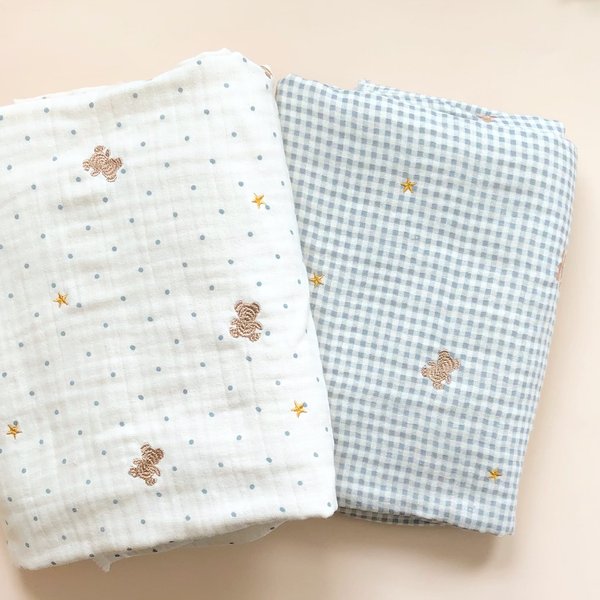 星と降るクマ　original embroidery fabric