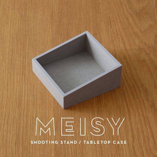 MEISY (メイシー) ／ 名刺撮影台 & 小物入れ (Gray・S)