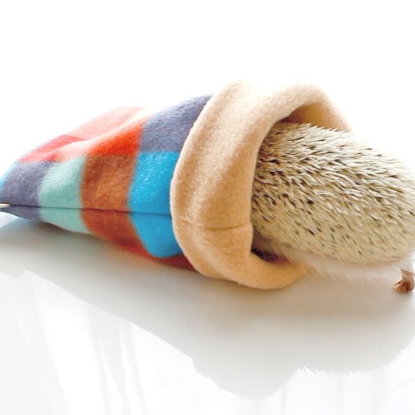 ハリネズミ用寝袋 M（冬用） フリース×フリース カラフルチェックA / Regular Snuggle Sack for Hedgehog