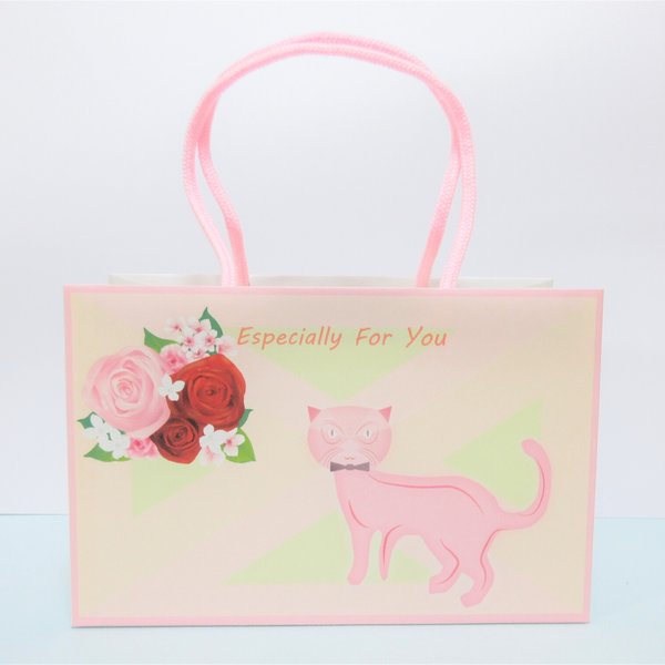猫とお花のデコレーション紙袋3作品目