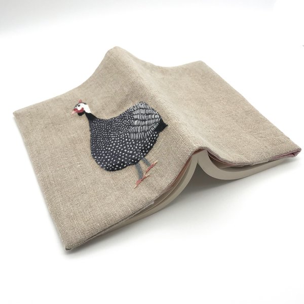 ホロホロ鳥の刺繍文庫本カバー