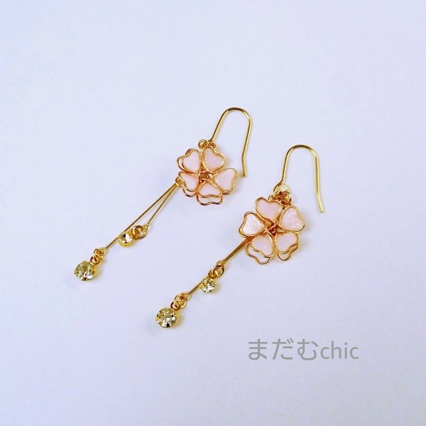 さくら色ワイヤーフラワーのキラゆらEarring or Pierce