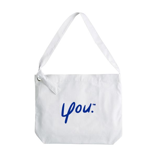 You. B ring shoulder bag -white-