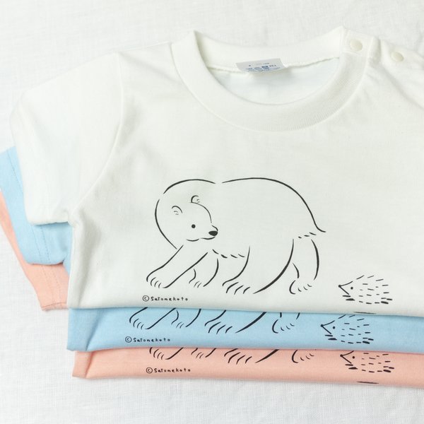 シロクマとハリネズミ / バニラホワイト / キッズTシャツ S02