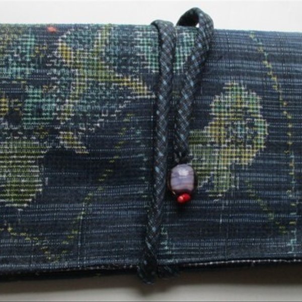 ７６３７　色大島紬の着物で作った和風財布・ポーチ＃送料無料