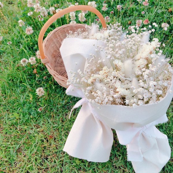 再販♡かすみ草の花束💐