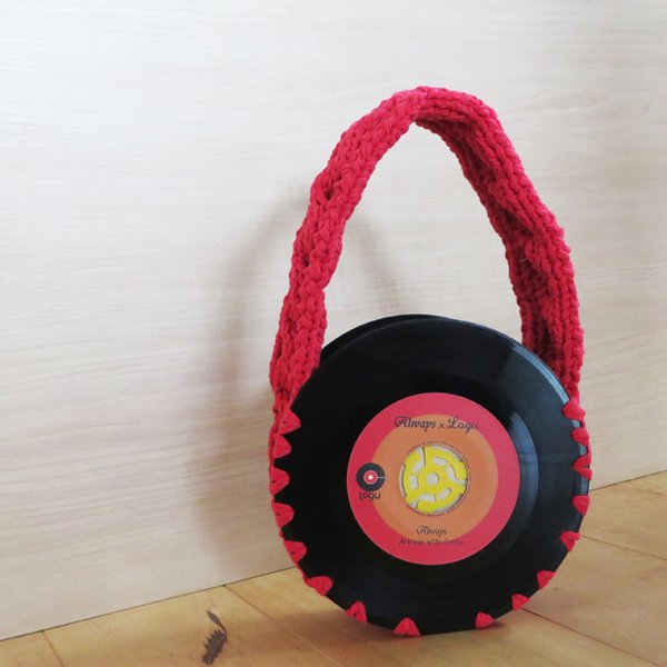 本物のレコードで出来たバッグ「bagu 」cotton strings Red アップサイクル(UP cycle)  AB-103CR