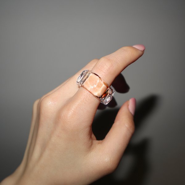 氷の ガラス リング　glass ring