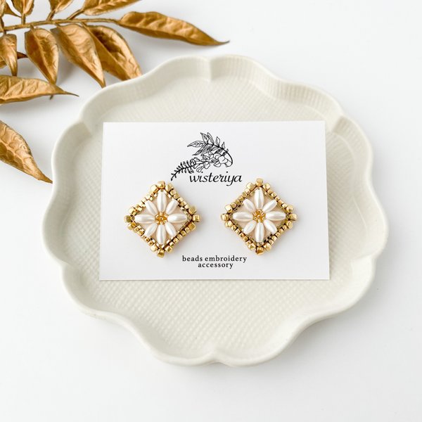 Margaret earring < gold >