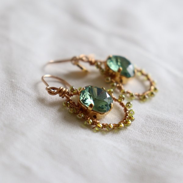 drop earrings - green