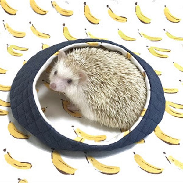 ハリちゃんのおやすみベッド（夏用） デニム × バナナ / Hedgehog bed for summer
