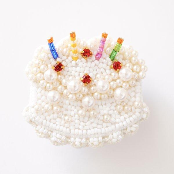 《再販》✨SALE✨ビーズ刺繍のバースデーケーキのブローチ　誕生日ケーキ